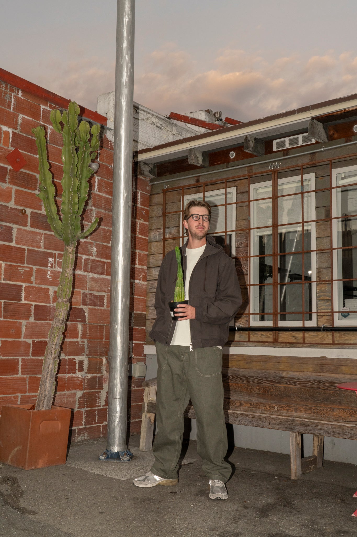 GRAMICCI - EL CAP HOODED JACKET IN UMBER