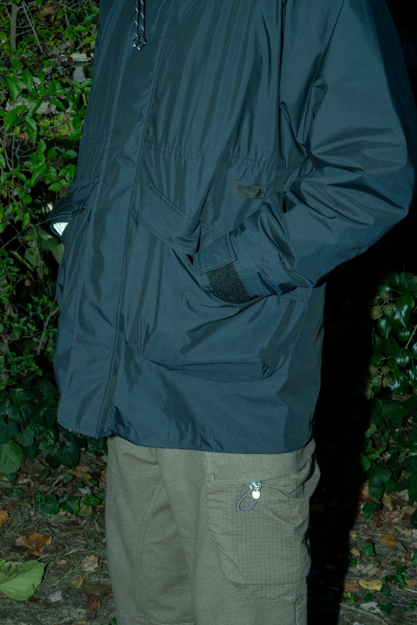 EARTH\STUDIES - SU-103 CARAPACE JACKET IN SLATE