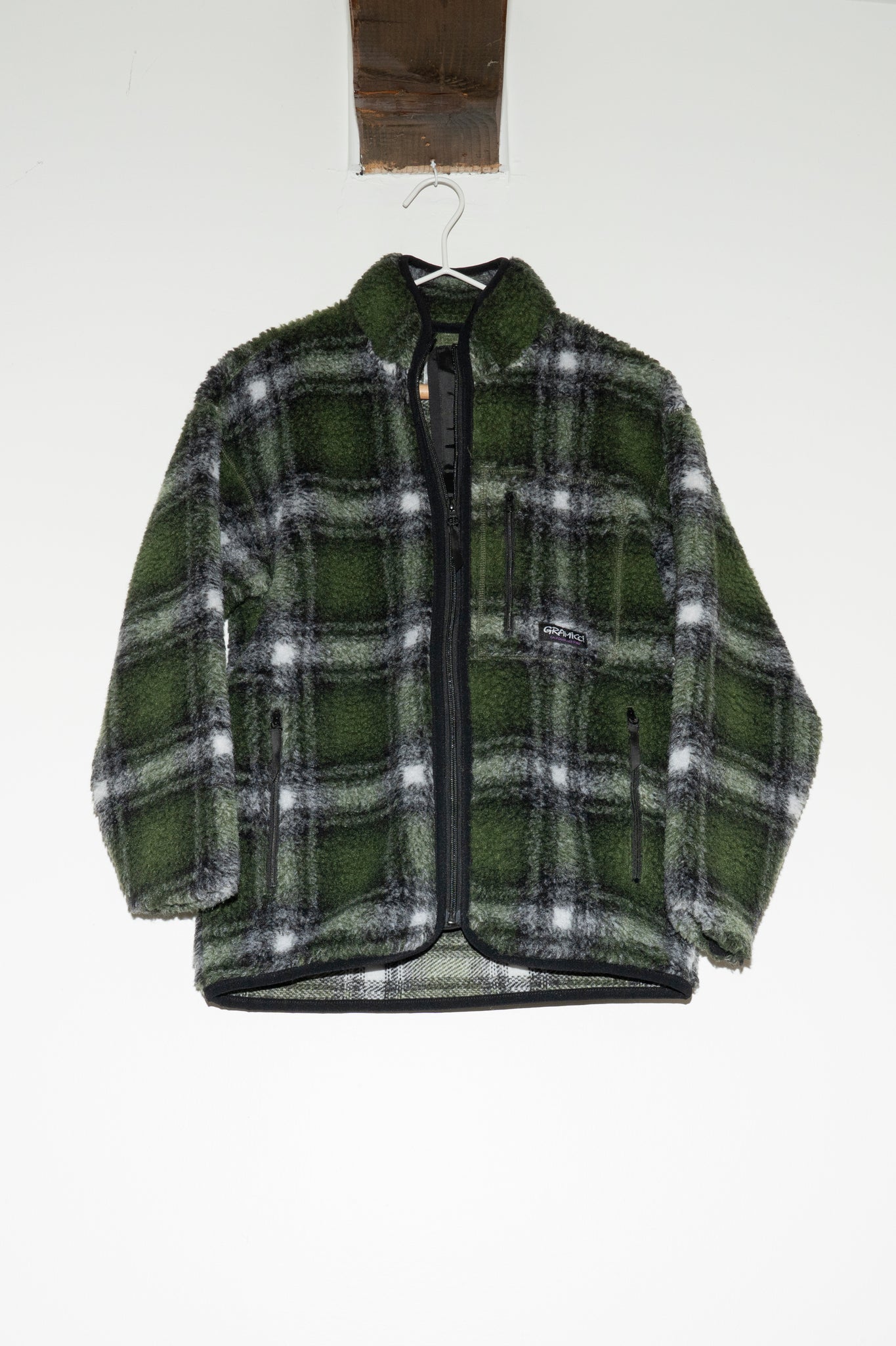 GRAMICCI - SHERPA JACKET IN SHADOW PLAID