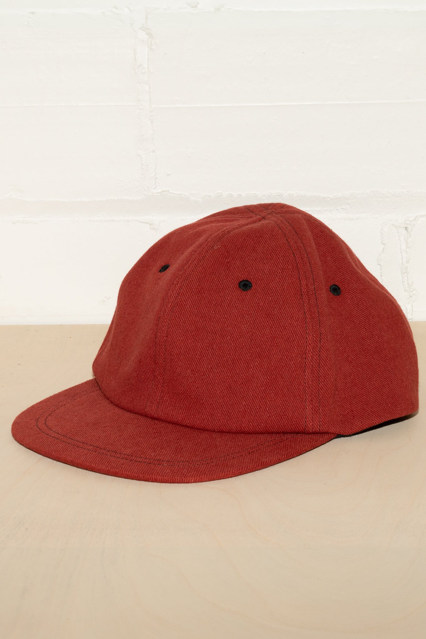 FLUFFY HEMP HAT IN RED
