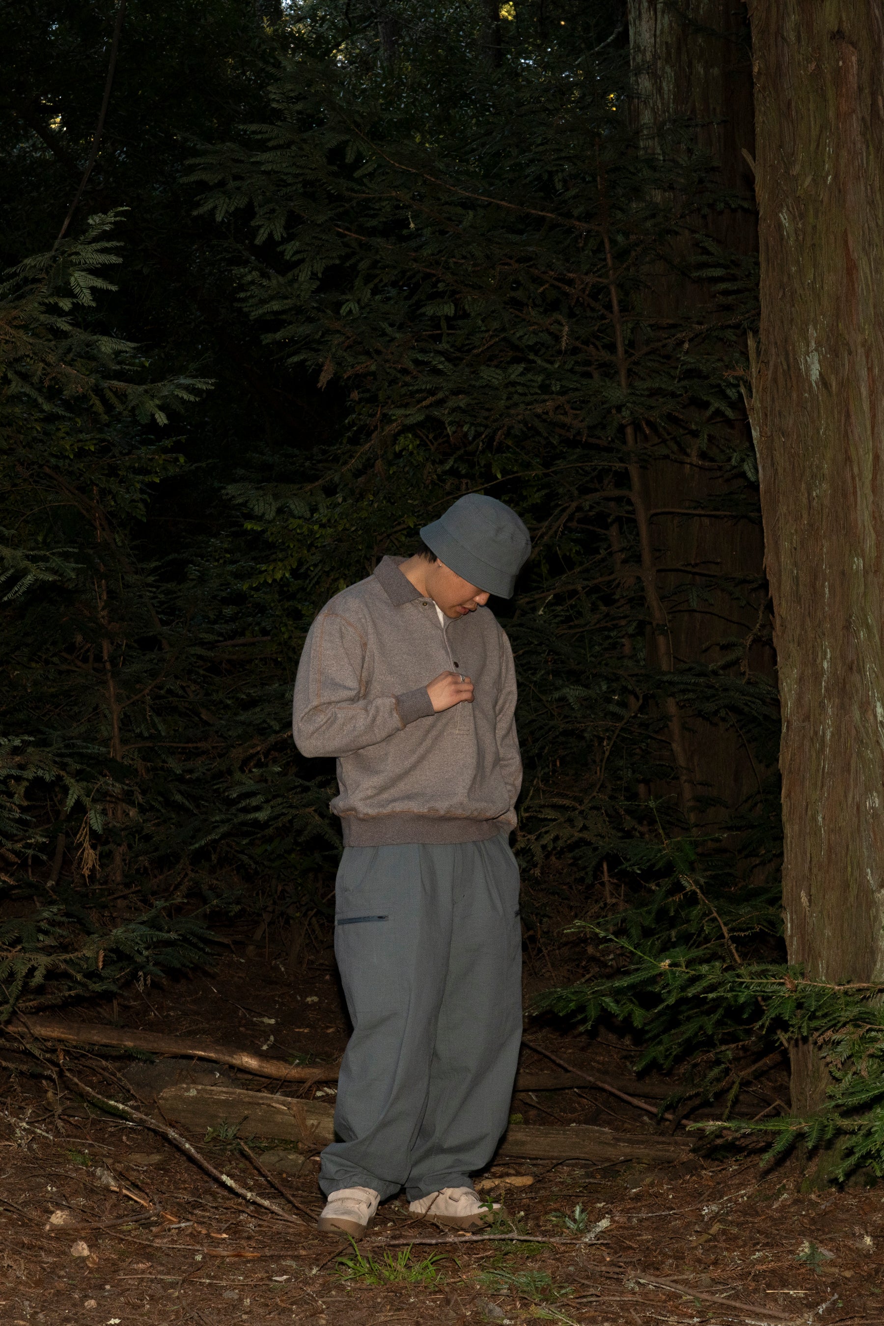 DEVELOPMENT BY NOROLL - NOROLL BUCKET HAT IN DARKEST GREEN