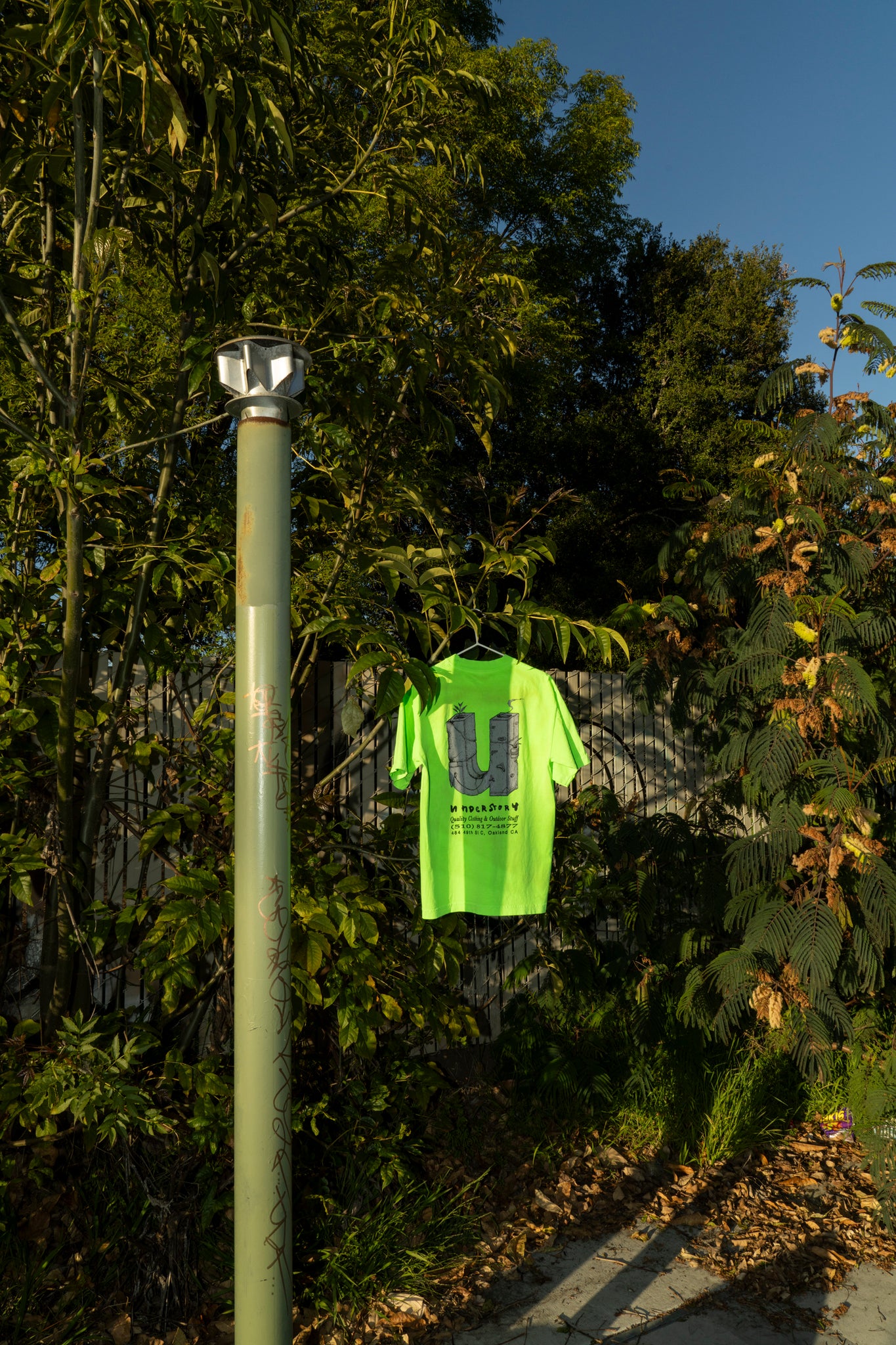 UNDERSTORY - STONE "U" T-SHIRT SLIME GREEN