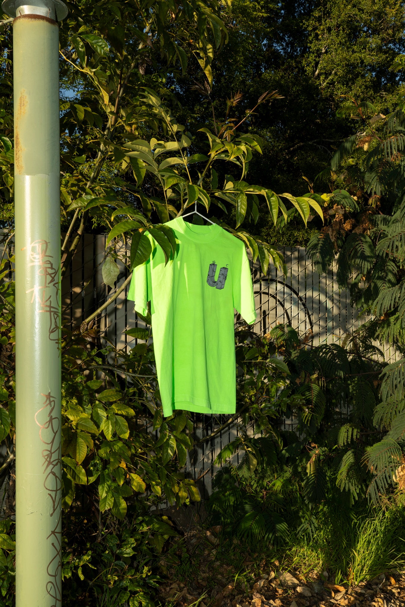 UNDERSTORY - STONE "U" T-SHIRT SLIME GREEN