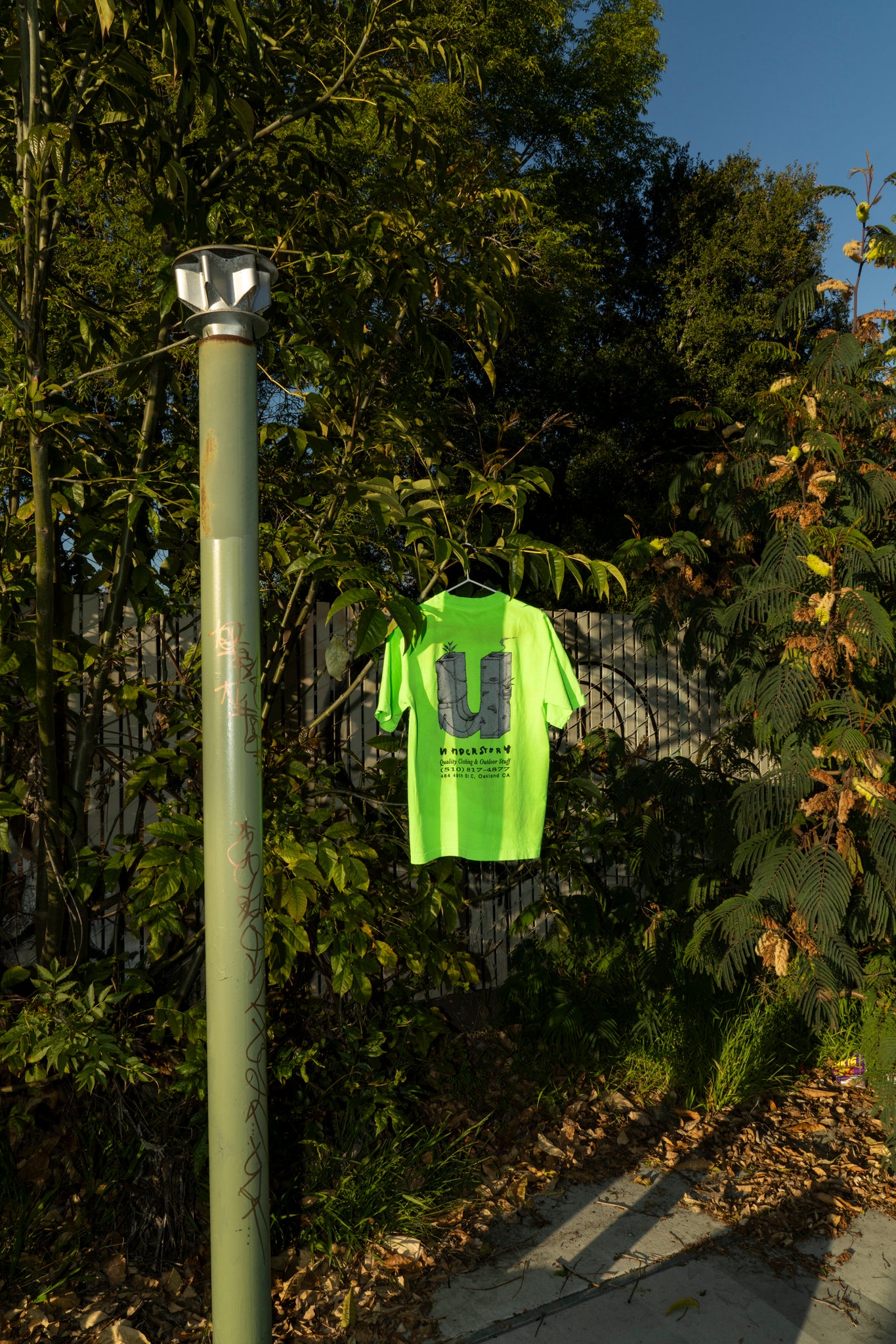 UNDERSTORY - STONE "U" T-SHIRT SLIME GREEN