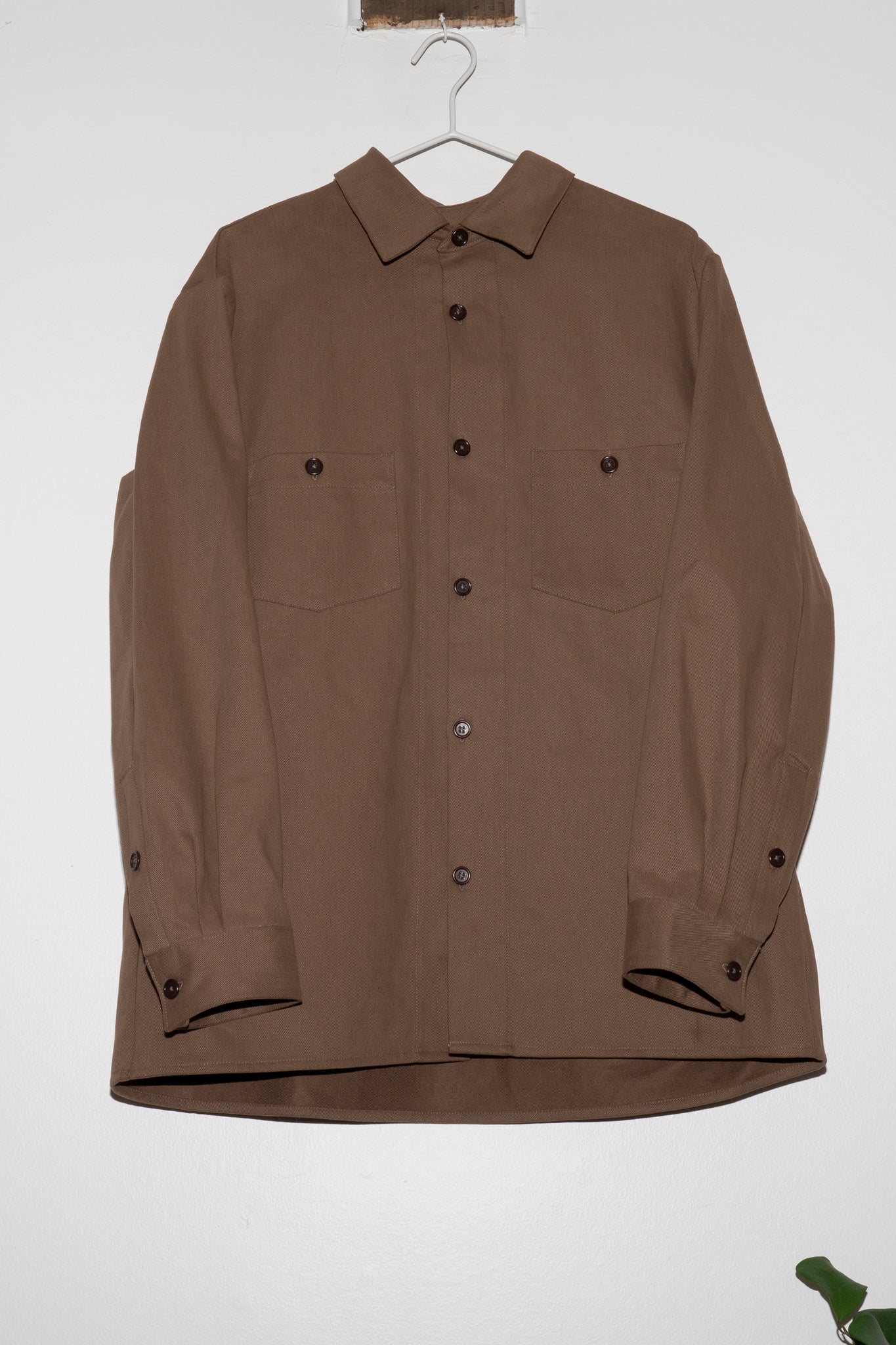 WILLIAM FREDERICK - STUDIO SHIRT IN COCOA DENIM