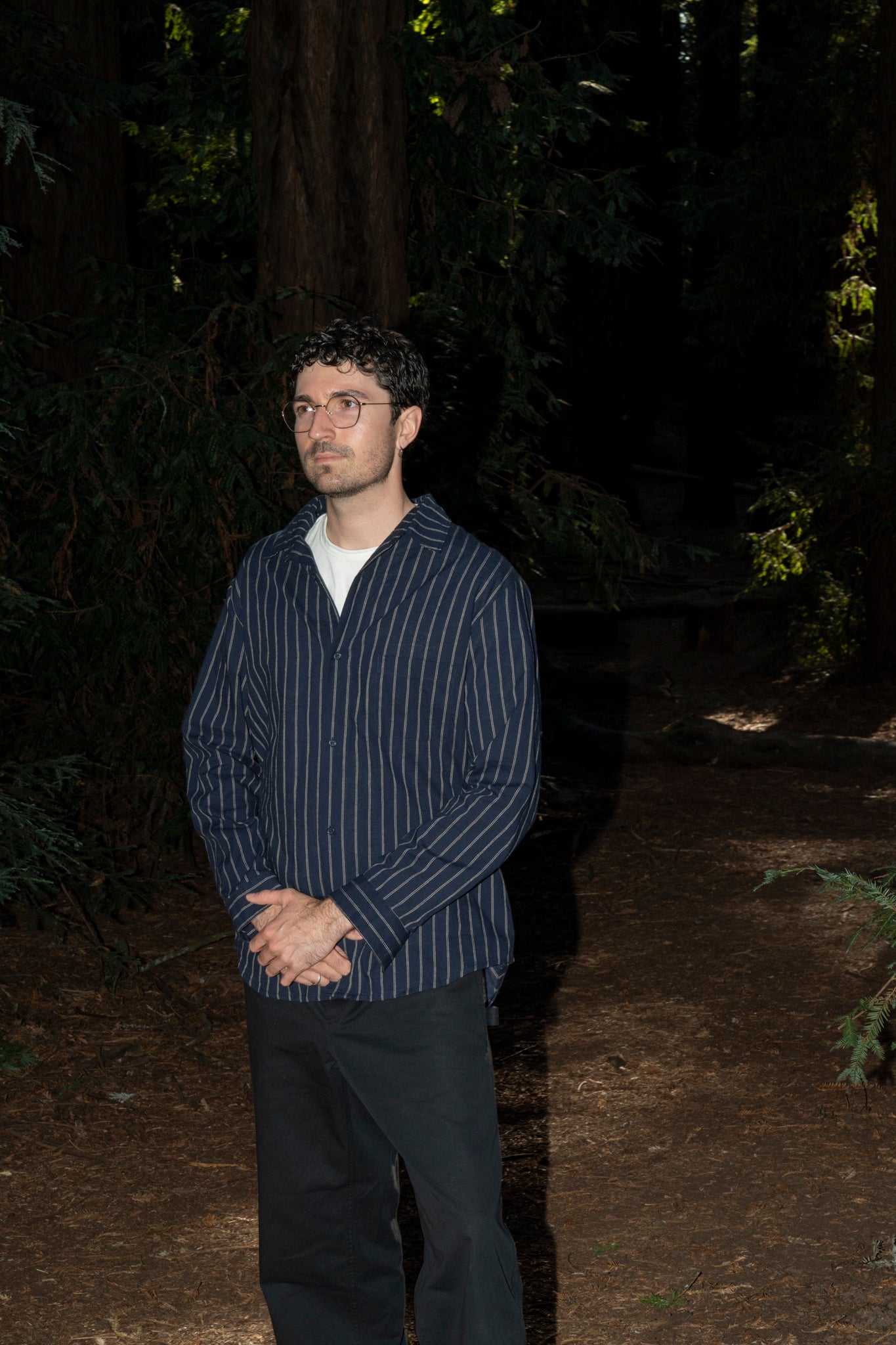 WILLIAM FREDERICK - OFFICE SHIRT IN NAVY AND BEIGE STRIPE